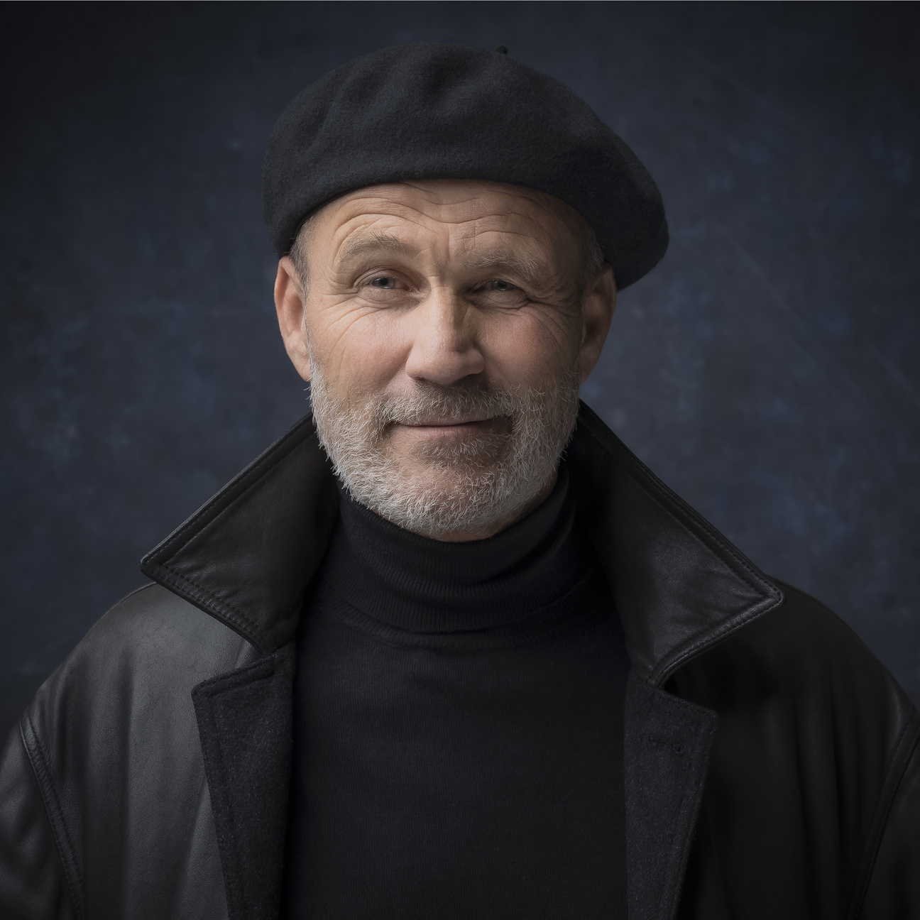 Mũ nồi Tiệp tròn có núm hiệu Tonak TN01