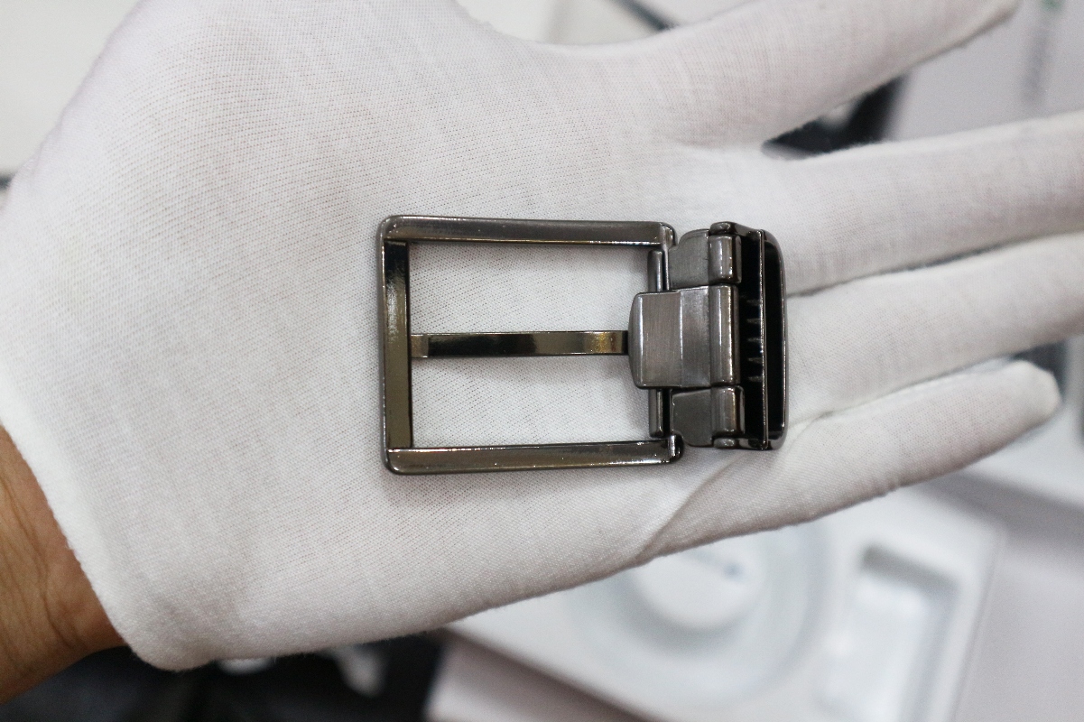 Thắt lưng nam hàng hiệu 2 mặt khóa DLC01