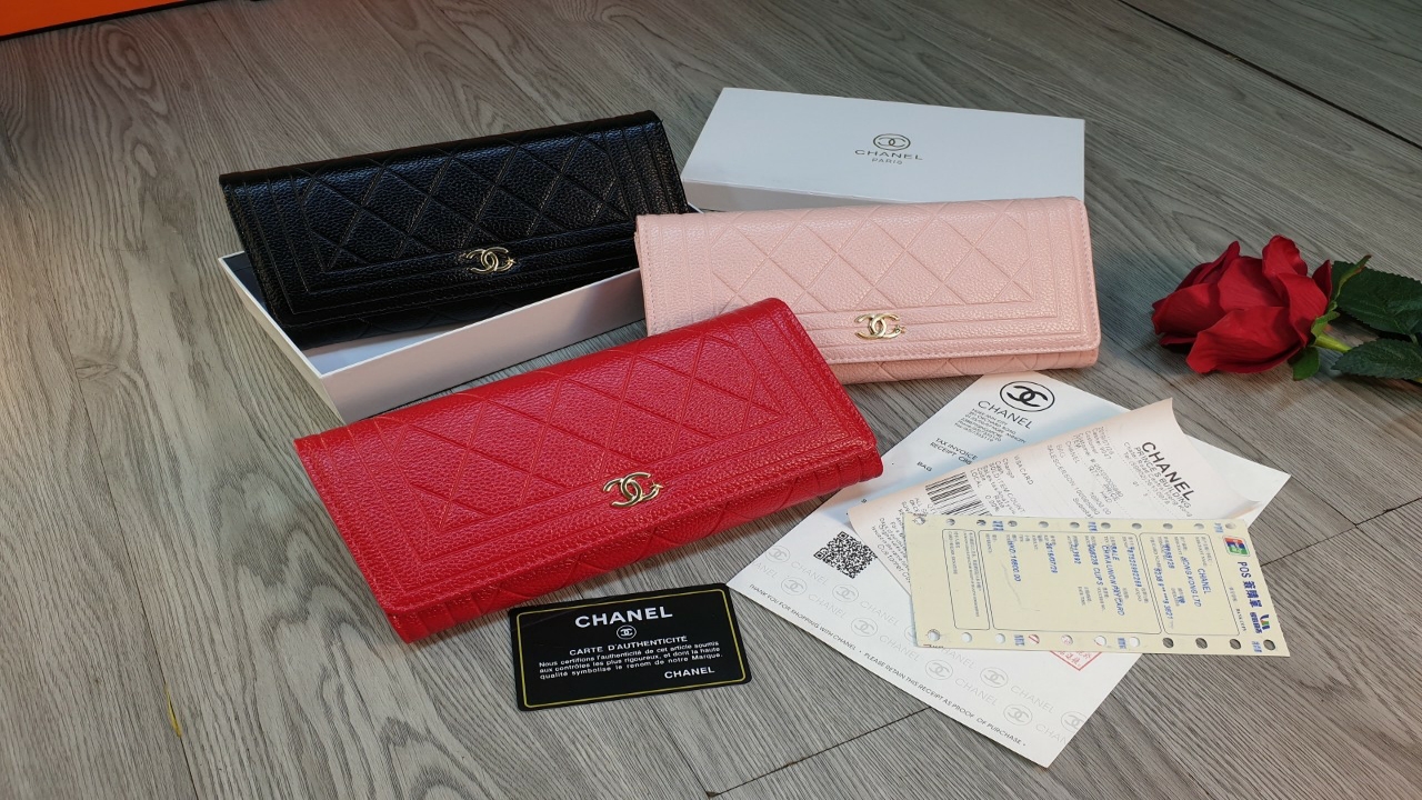 Ví cầm tay chanel màu đen da siêu bóng VN062  Mikiishop