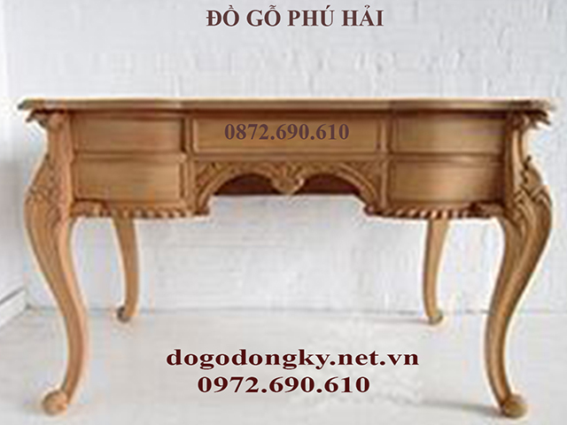 Bàn làm việc tân cổ điển