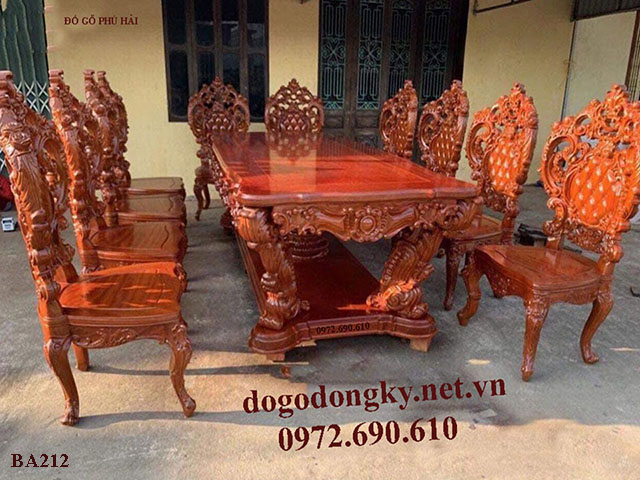 Bộ bàn ghế phòng ăn tân cổ điển