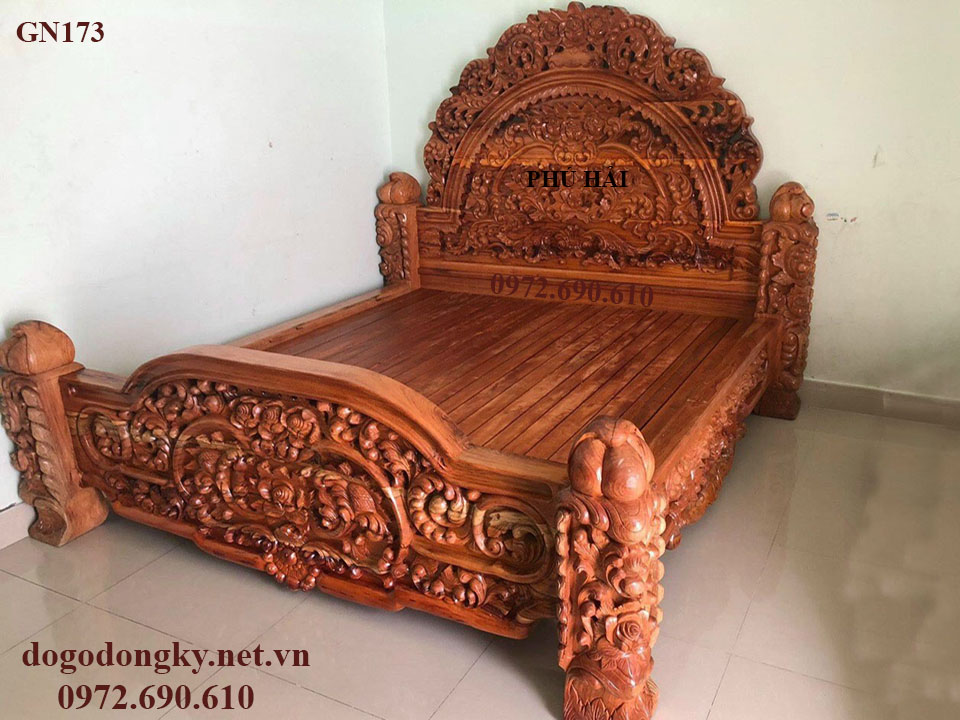 giuong ngu hoang gia