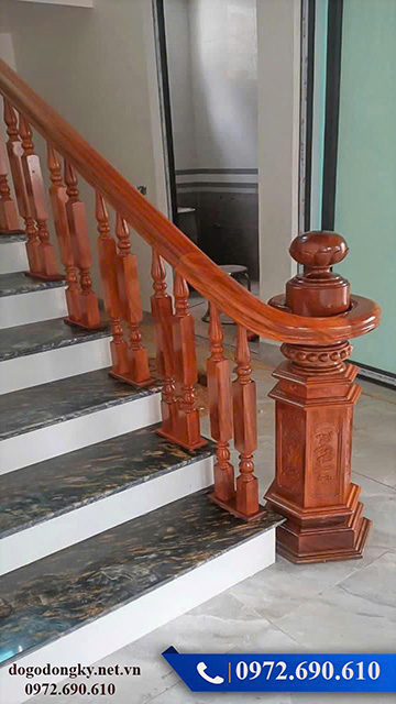 Lan can cầu thang gỗ 