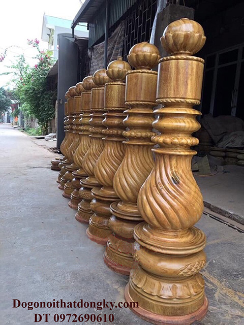 Trụ cầu thang