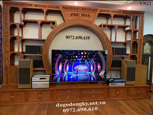 Tu go bay do phong khach