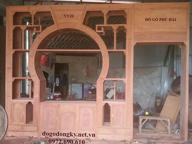 Vách trưng bàu đồ phòng khách