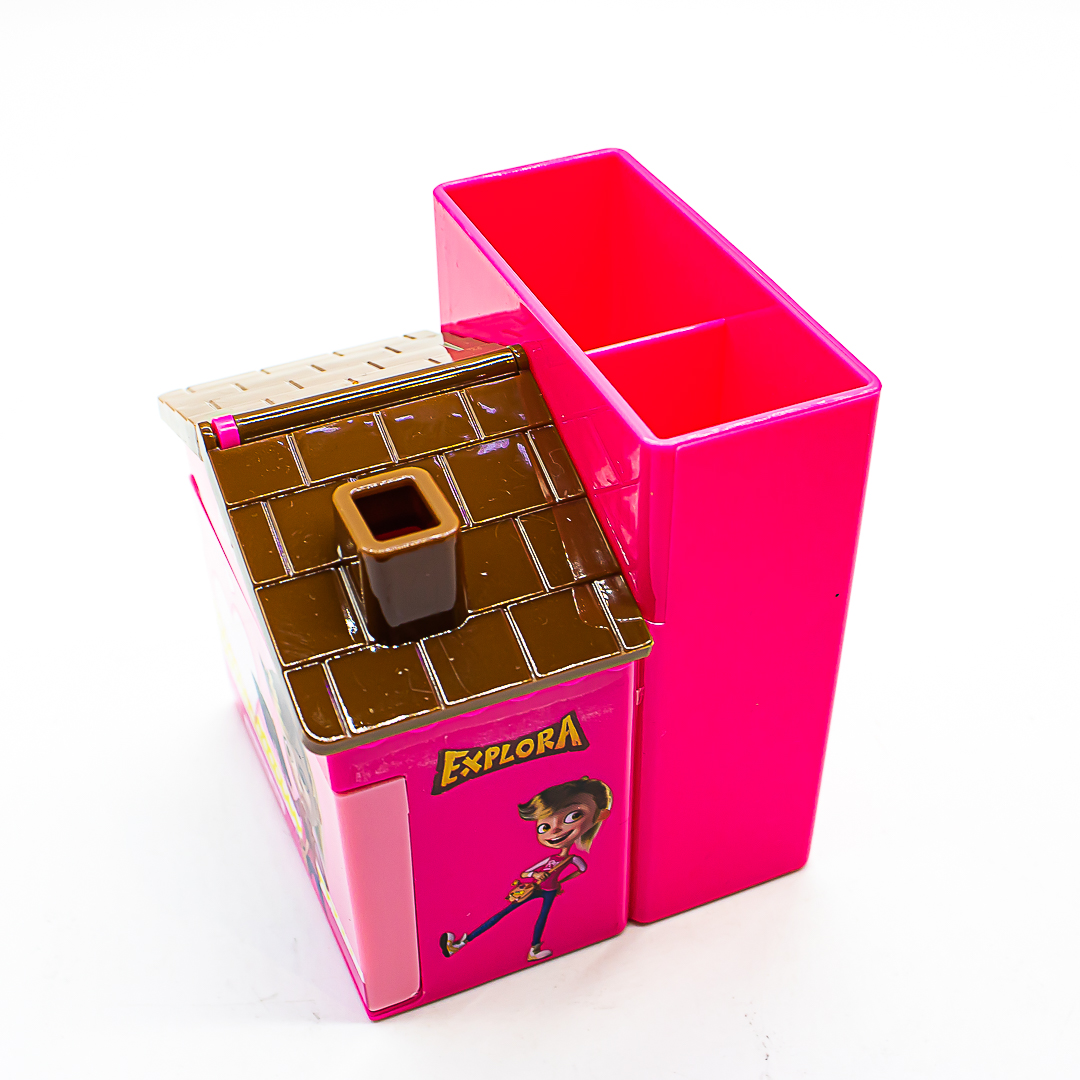 Cốc cắm bút hình ngôi nhà