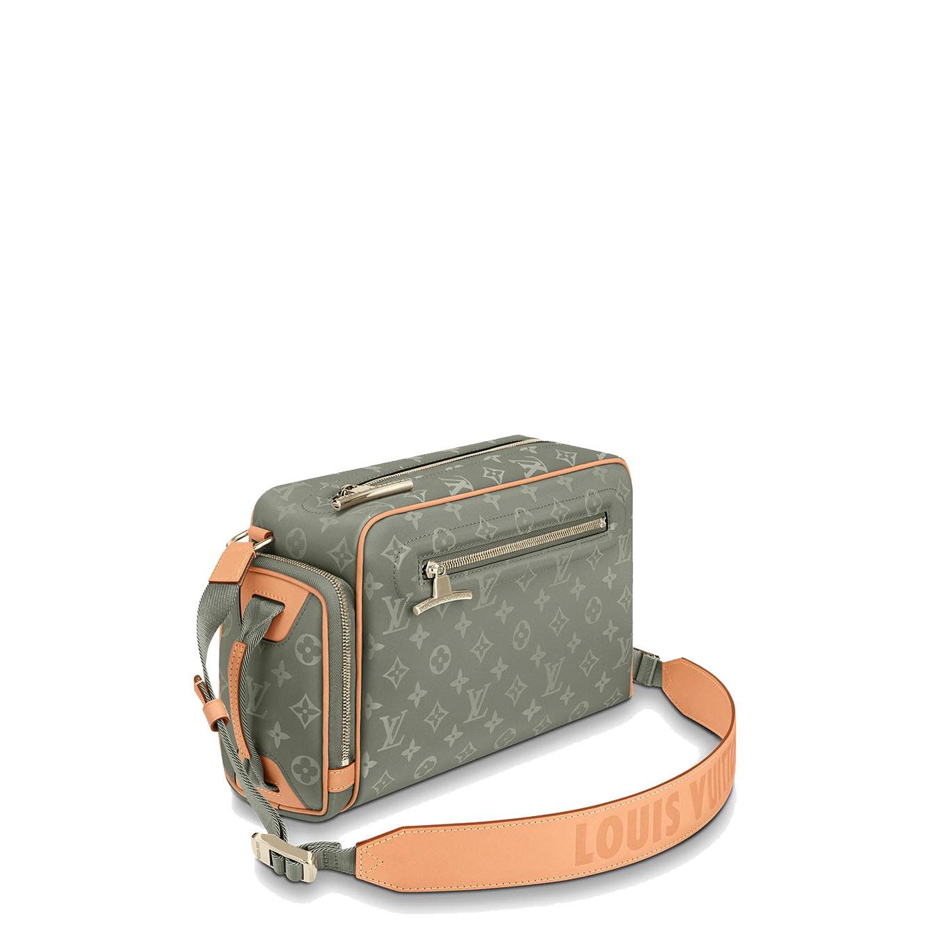Louis Vuitton Camera Bag Titanium Literacy Basics