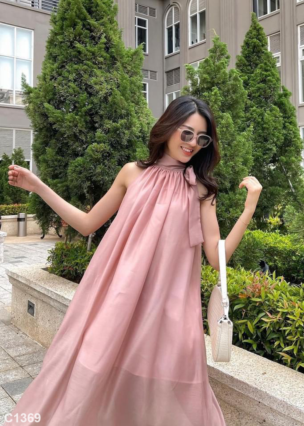 Đầm maxi cổ nơ hồng C1369