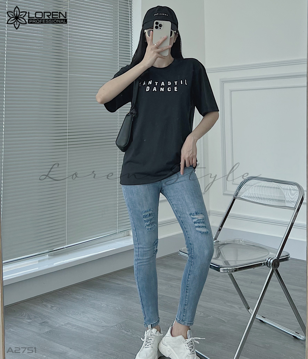 Áo thun nữ LOREN chữ in đen A2751