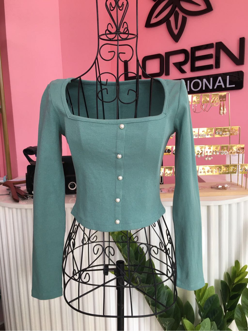 Áo croptop cổ vuông đính cườm xanh A6428