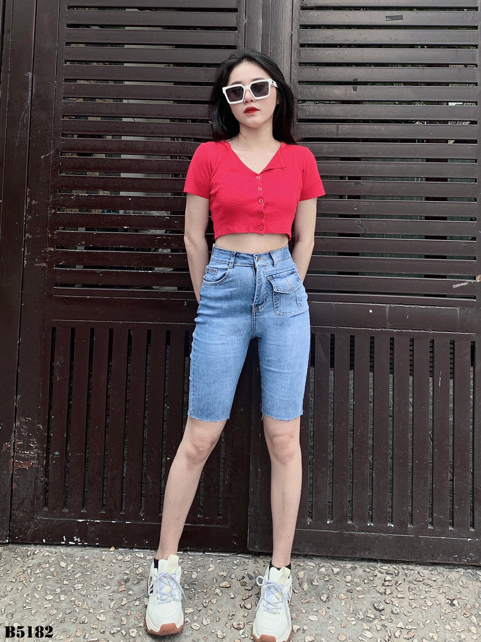 Quần jean ngố kiểu túi tua xanh B5182