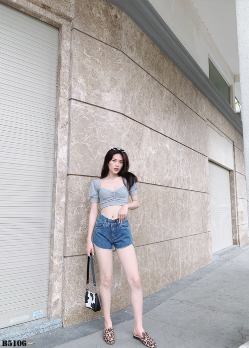 Quần jean short 2 nút tua xanh B5106