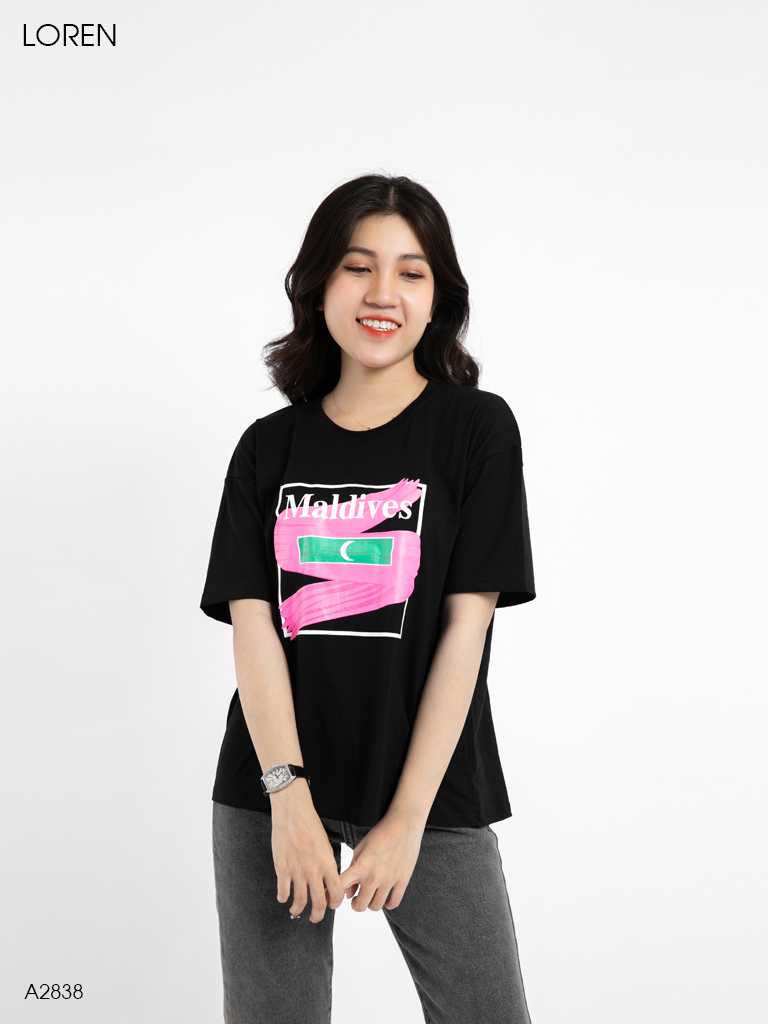 Áo thun nữ LOREN in hình Maldives đen A2838