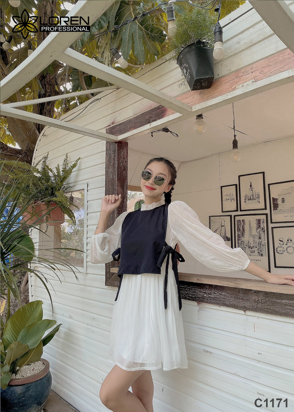 Đầm cổ bèo phối trắng C1171