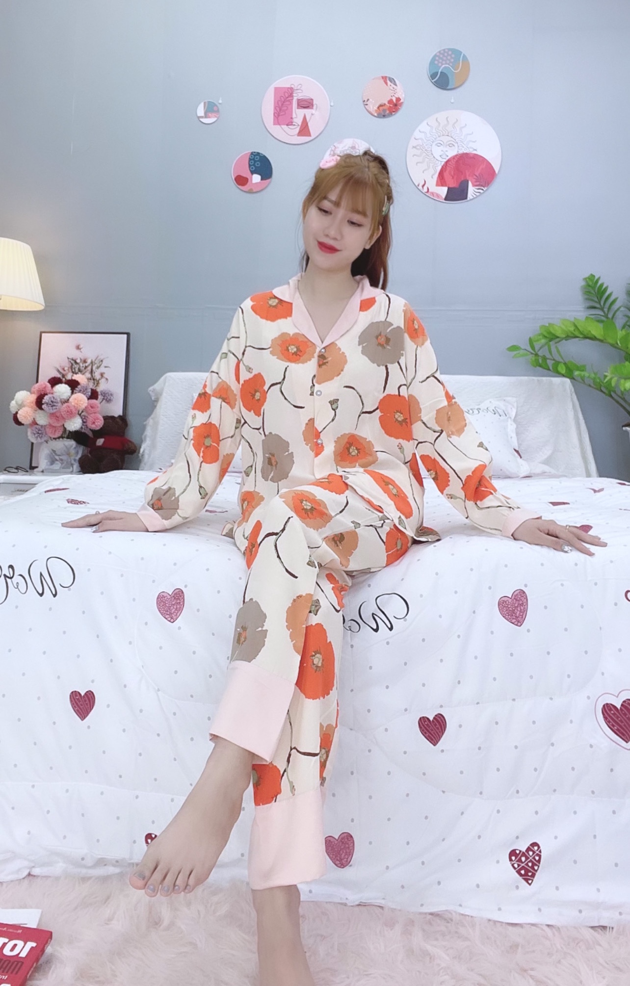 Đồ ngủ pijama dài phối cổ bèo kem D1652