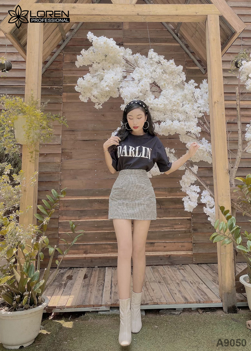 Set chân váy sọc áo đen A9050