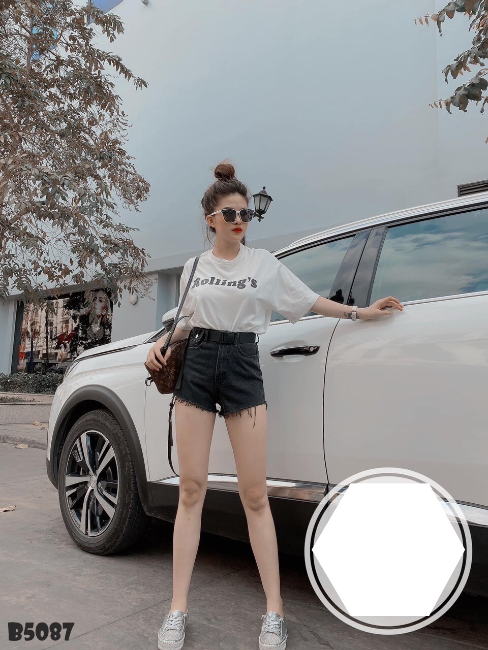 Quần jean short kiểu túi tua đen B5087