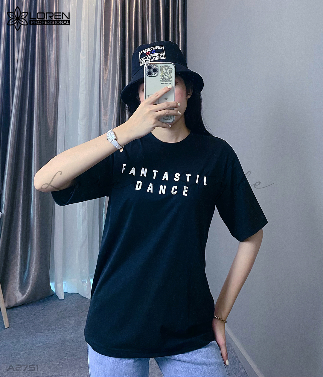 Áo thun nữ LOREN chữ in đen A2751