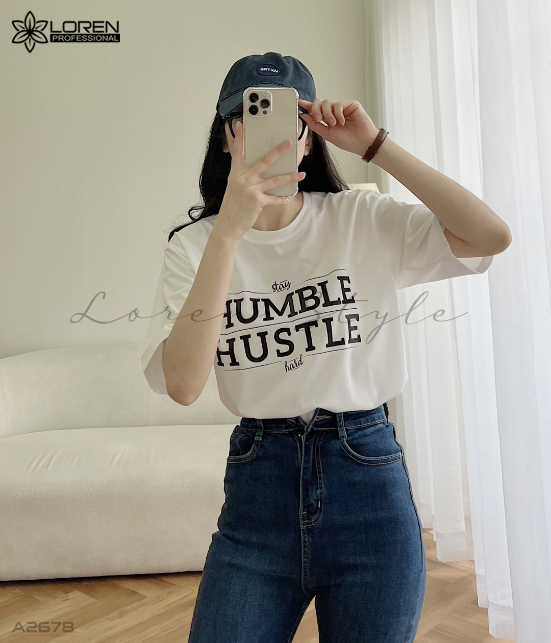 Áo thun nữ LOREN hình chữ trắng A2678