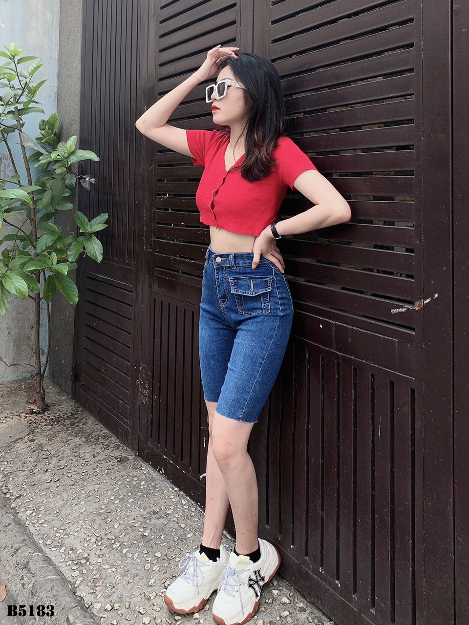 Quần jean ngố kiểu túi tua xanh B5183