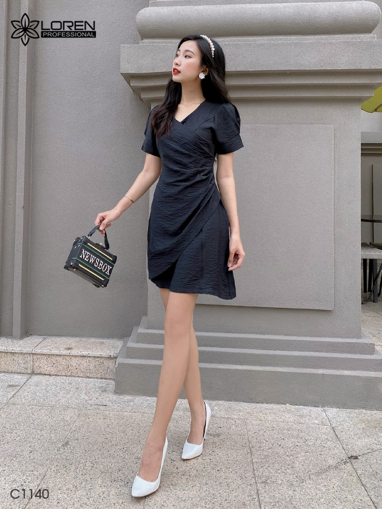 Đầm LOREN xòe cổ chéo đen C1140