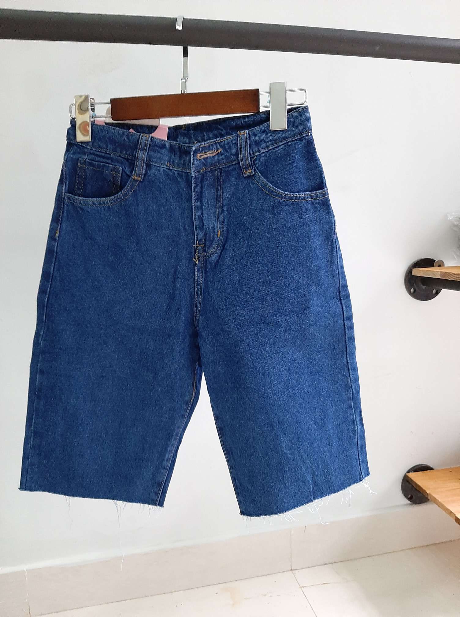 Quần jean ngố tua xanh B5056