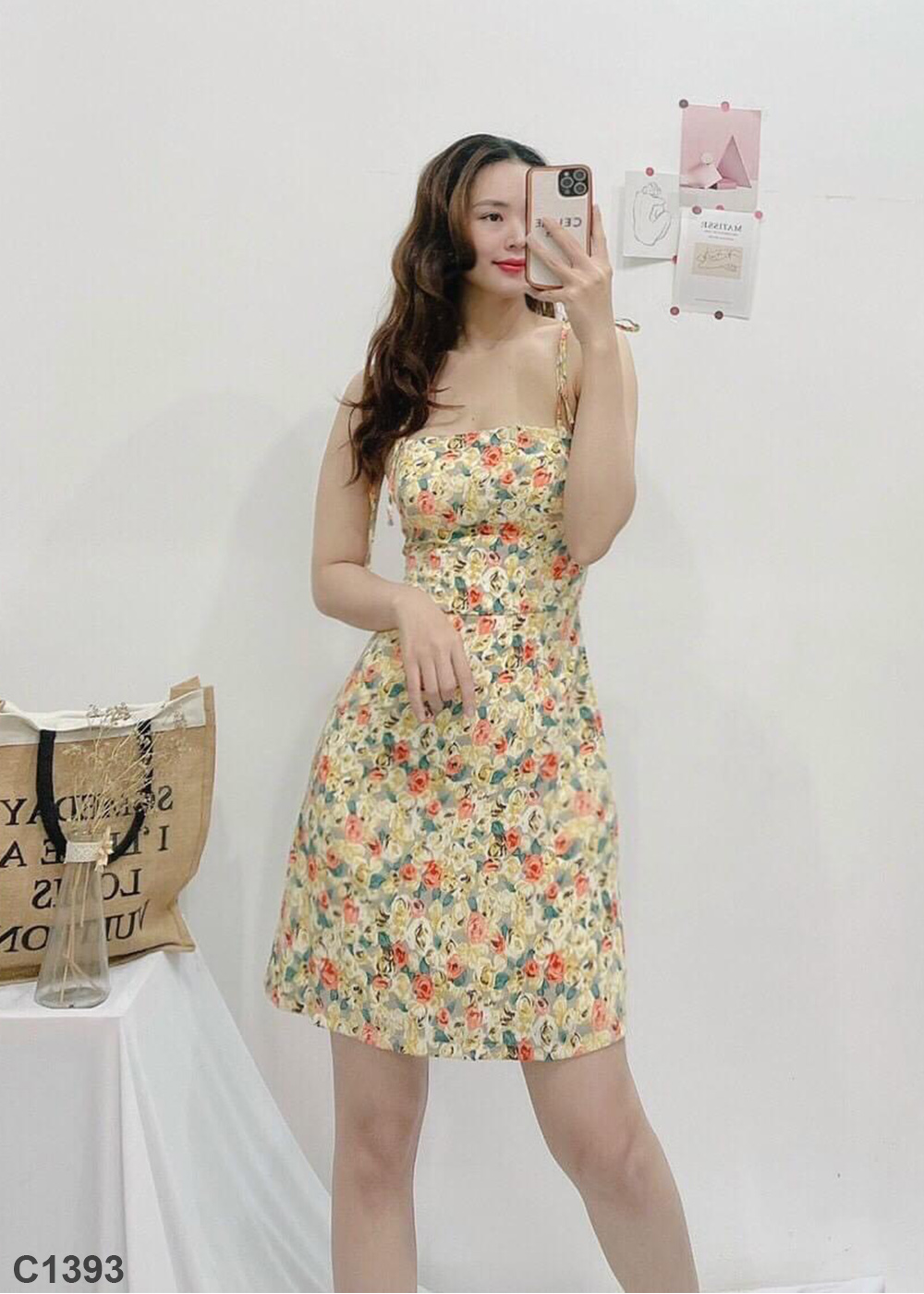 Đầm 2 dây lụa hoa vàng C1393