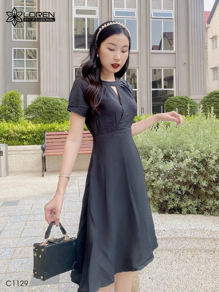 Đầm LOREN xòe cổ tròn đen C1129