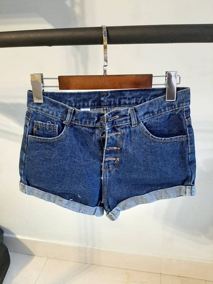 Quần jean short nhiều nút trơn xanh B5020