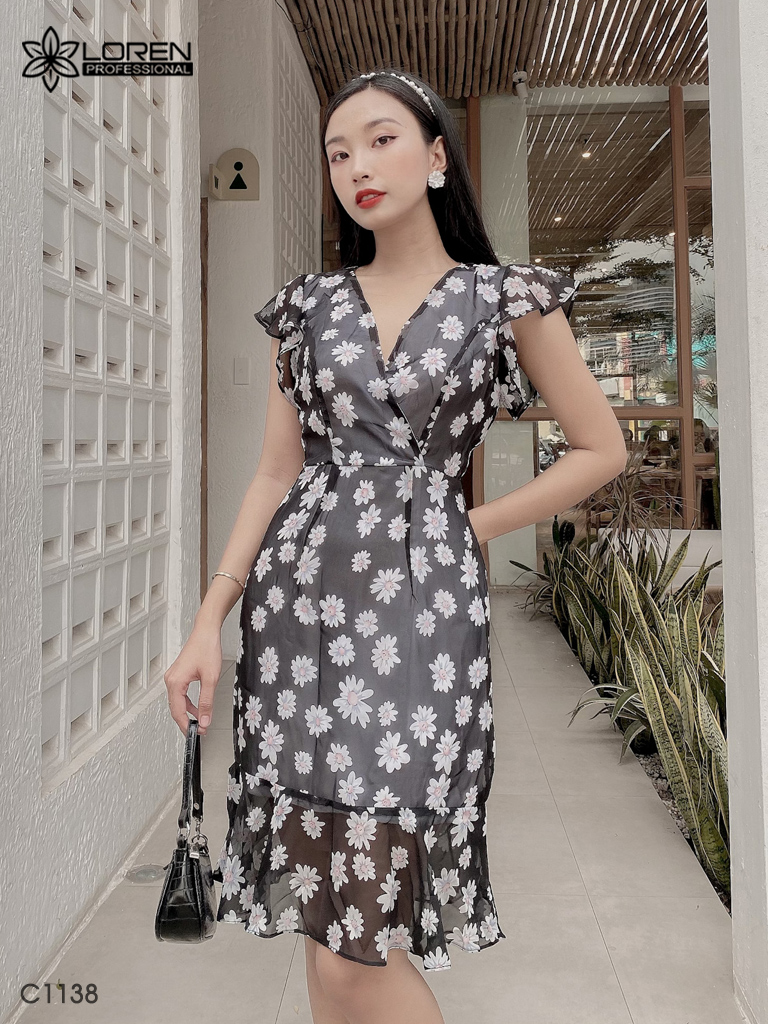 Đầm LOREN hoa cúc xòe đen C1138