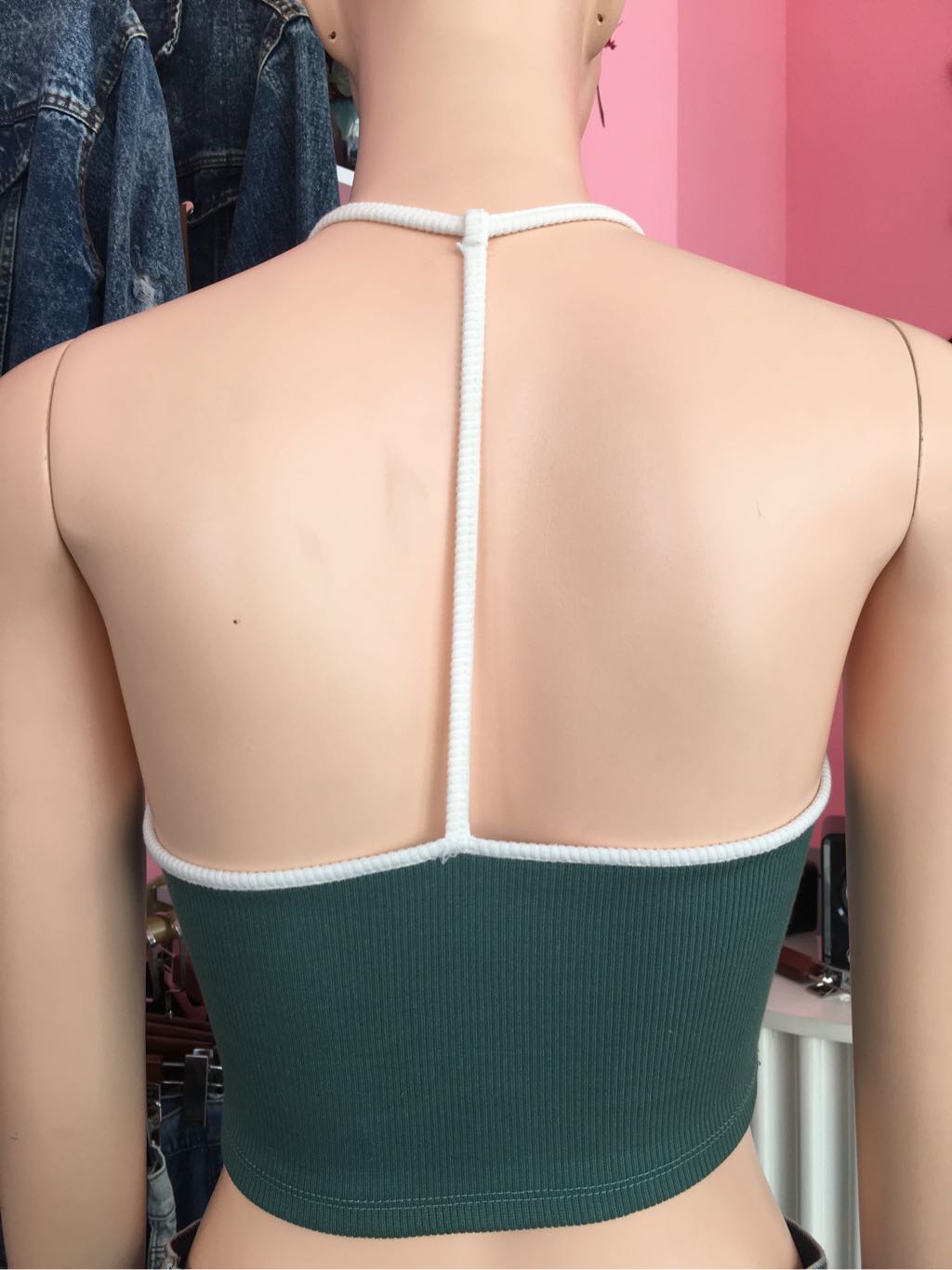 Áo croptop cổ dây hở lưng xanh A6411