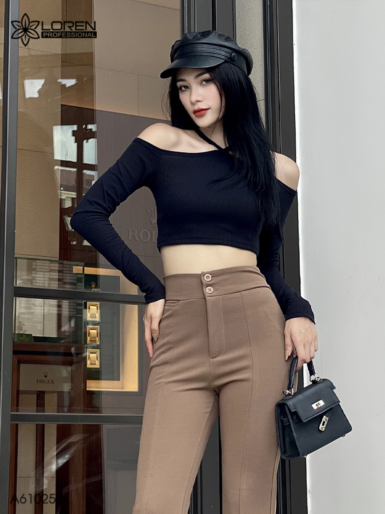 Áo nữ LOREN bo gân chéo cổ A61025