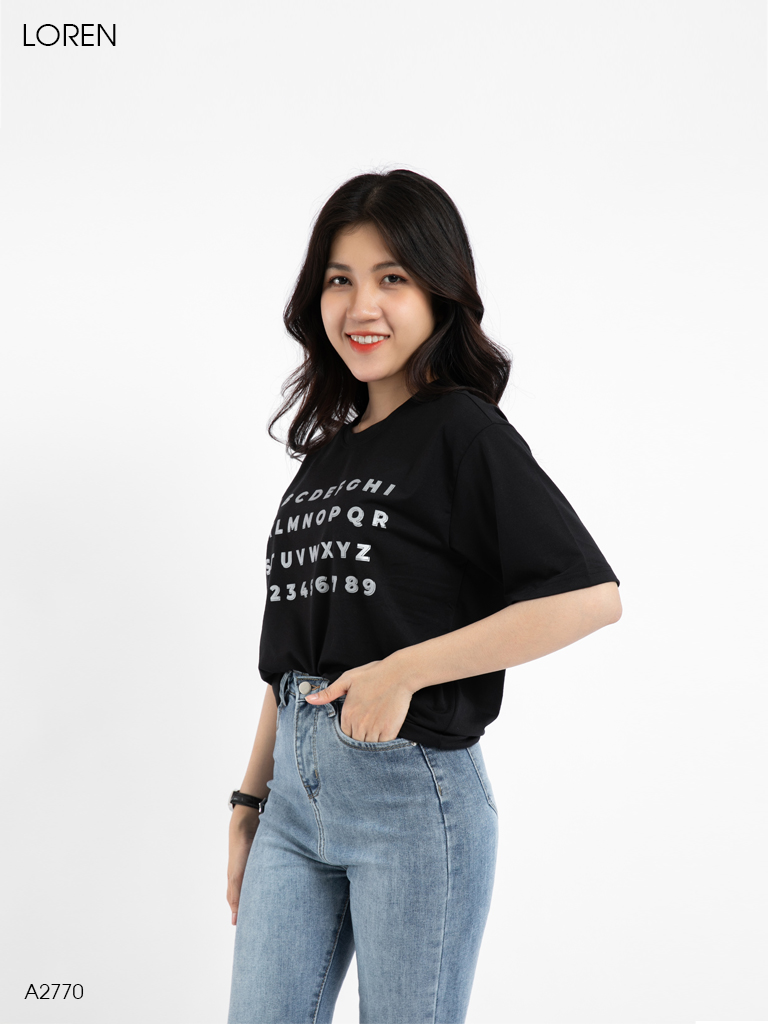 Áo thun nữ LOREN in chữ đen A2770