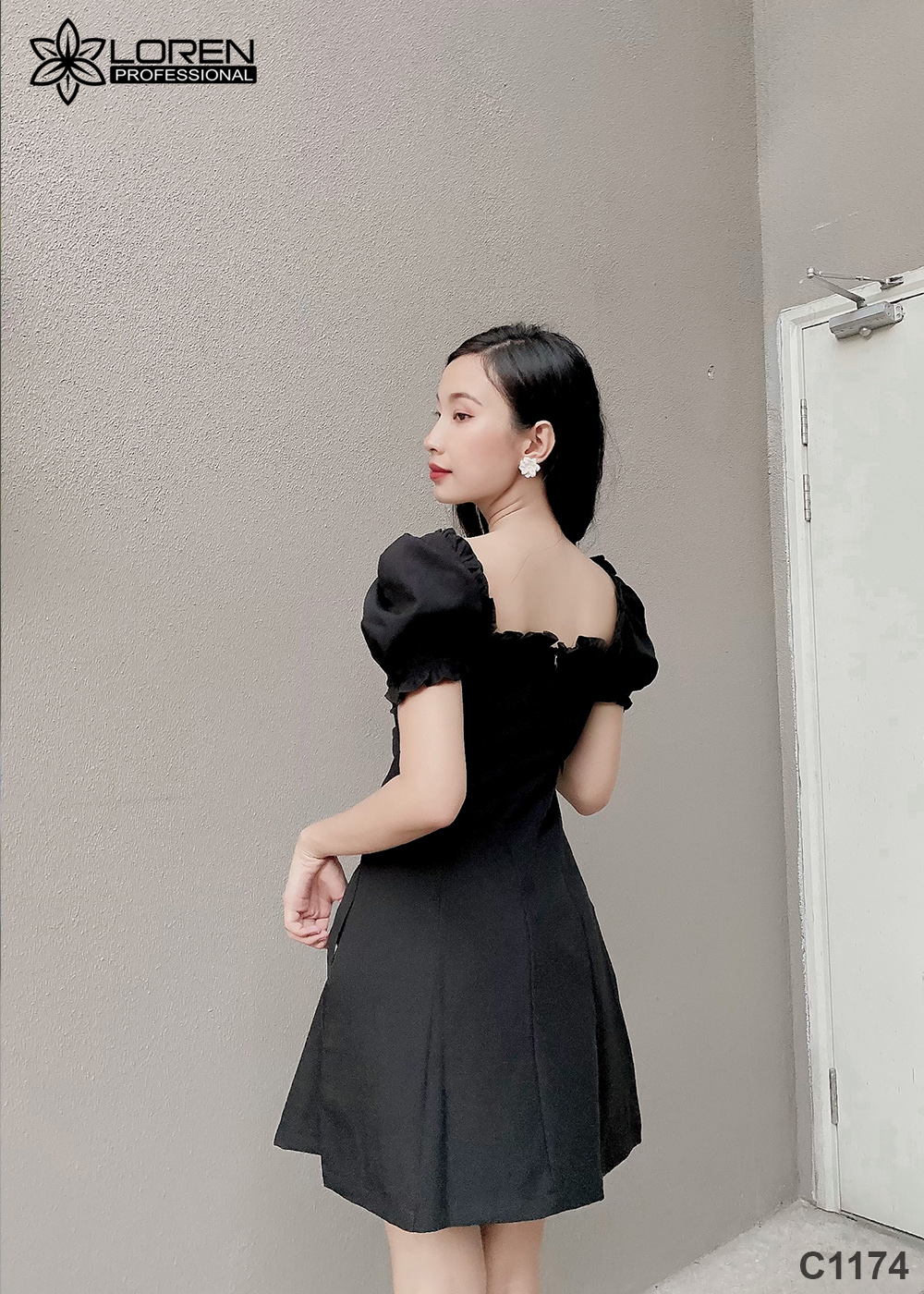 Đầm xòe tay phồng đen C1174