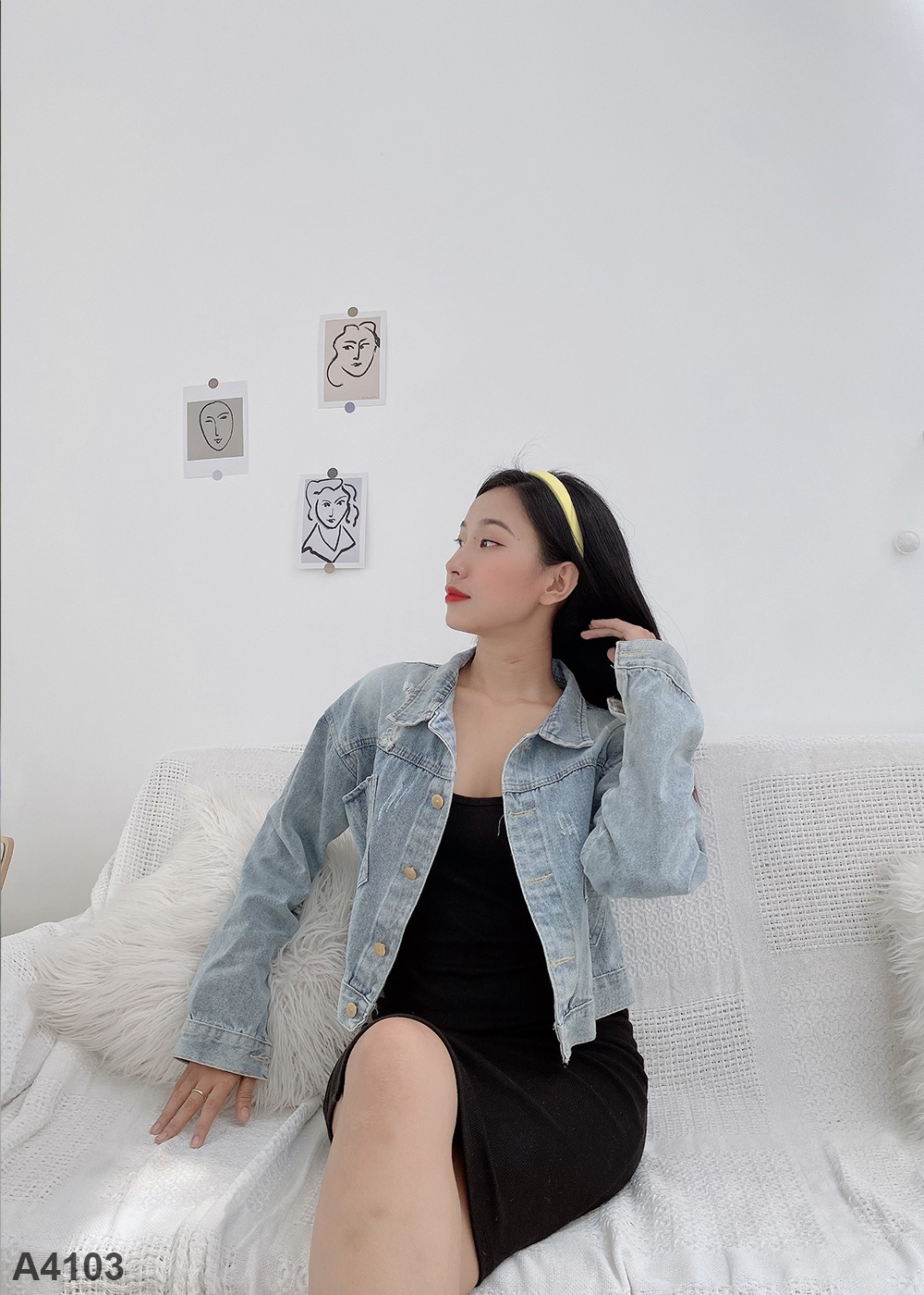 Áo khoác jean rách nút sau xanh A4103