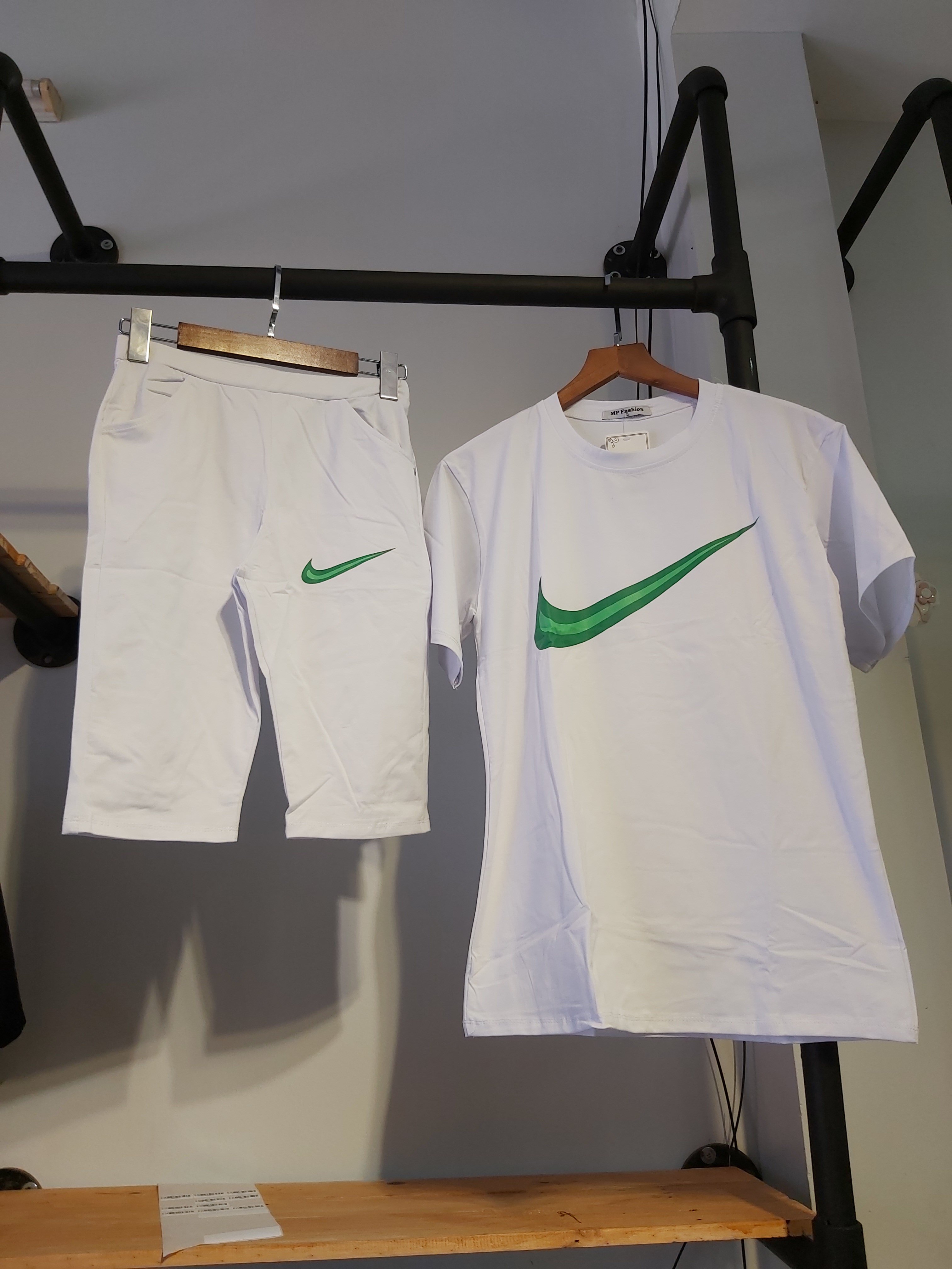 Sét thun nữ lửng adidas trắng A9030