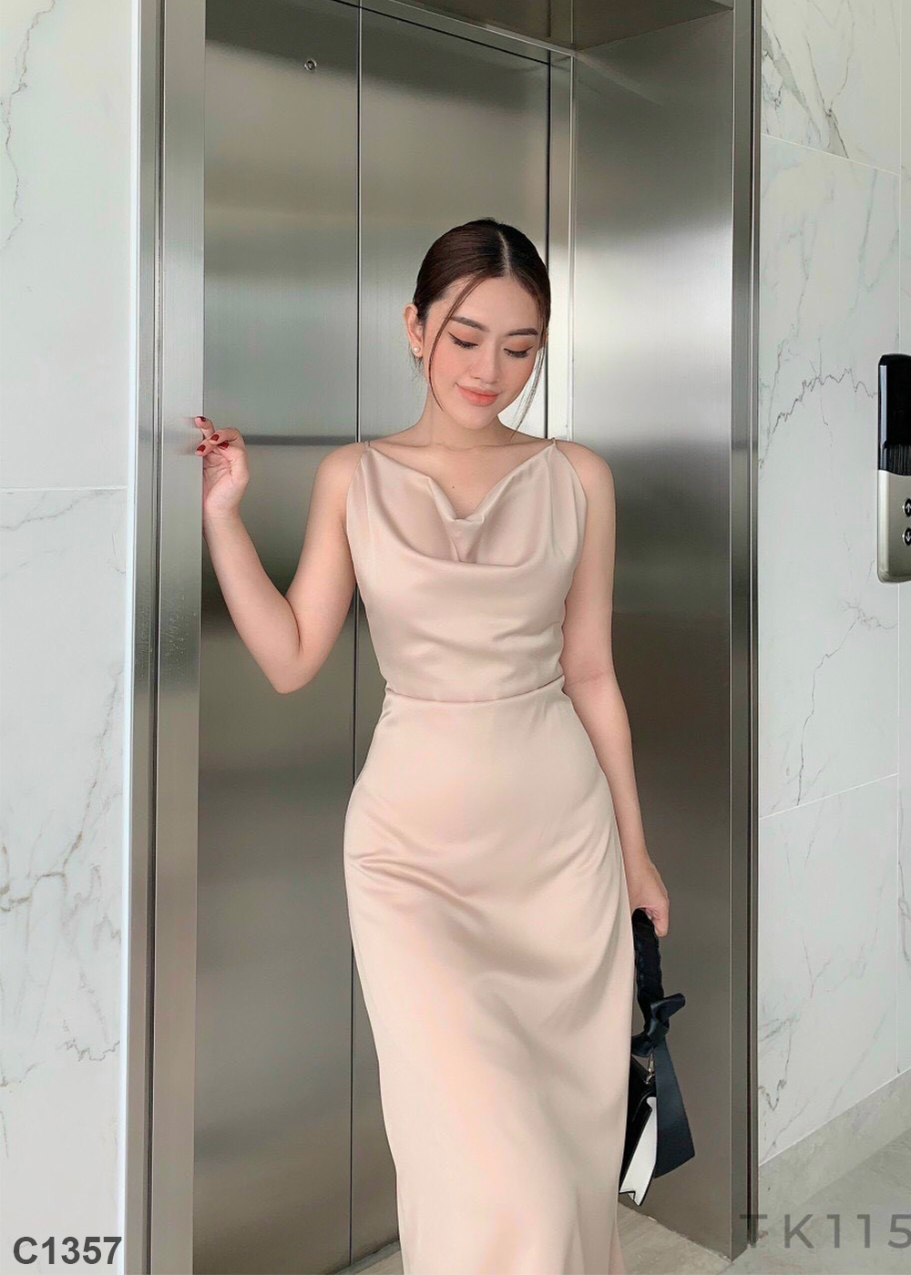 Đầm 2 dây cổ đỗ nude C1357