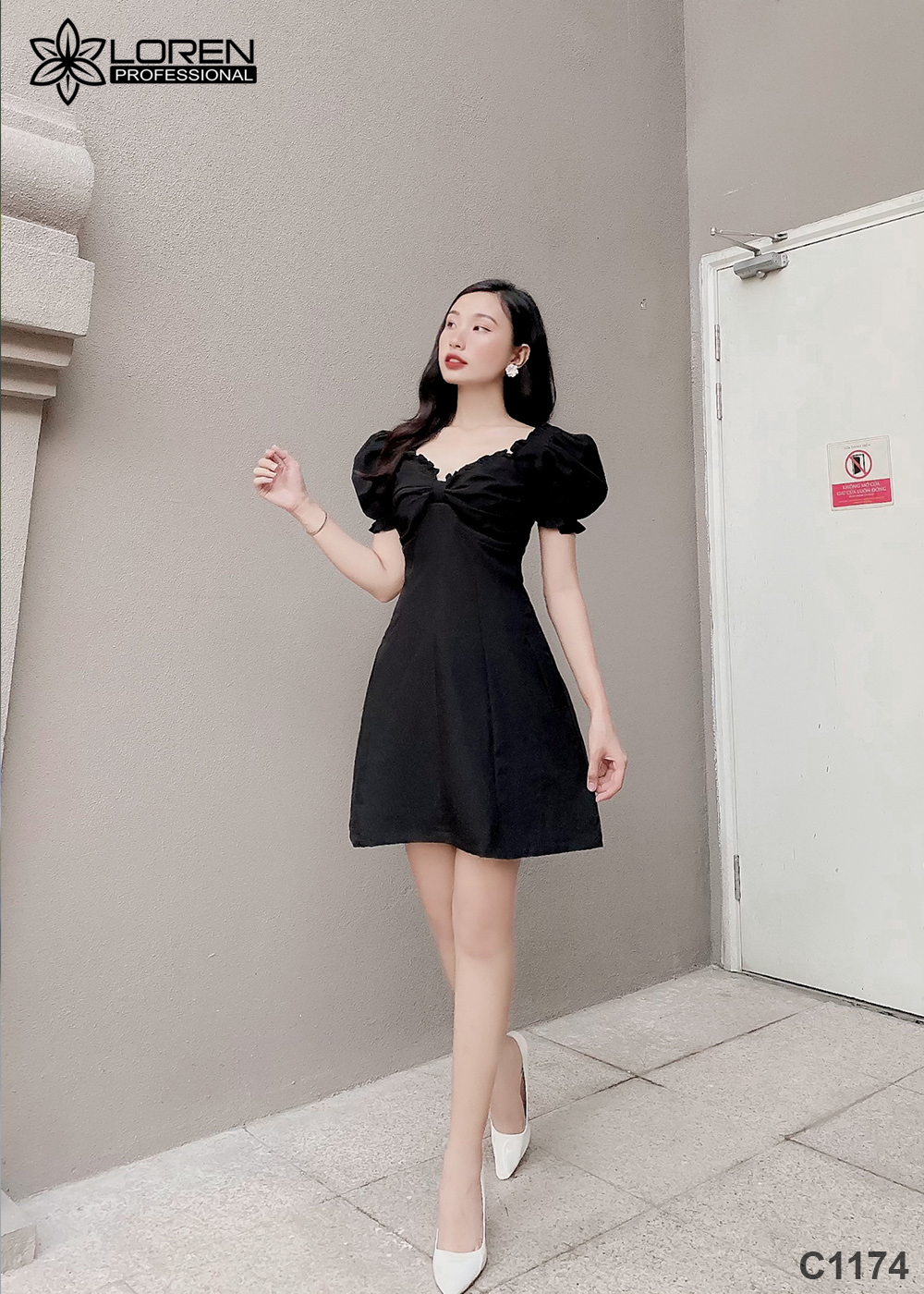 Đầm xòe tay phồng đen C1174