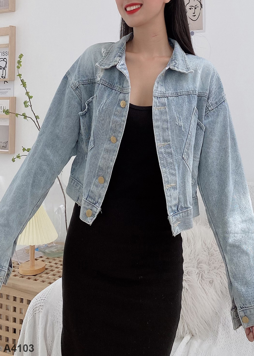 Áo khoác jean rách nút sau xanh A4103