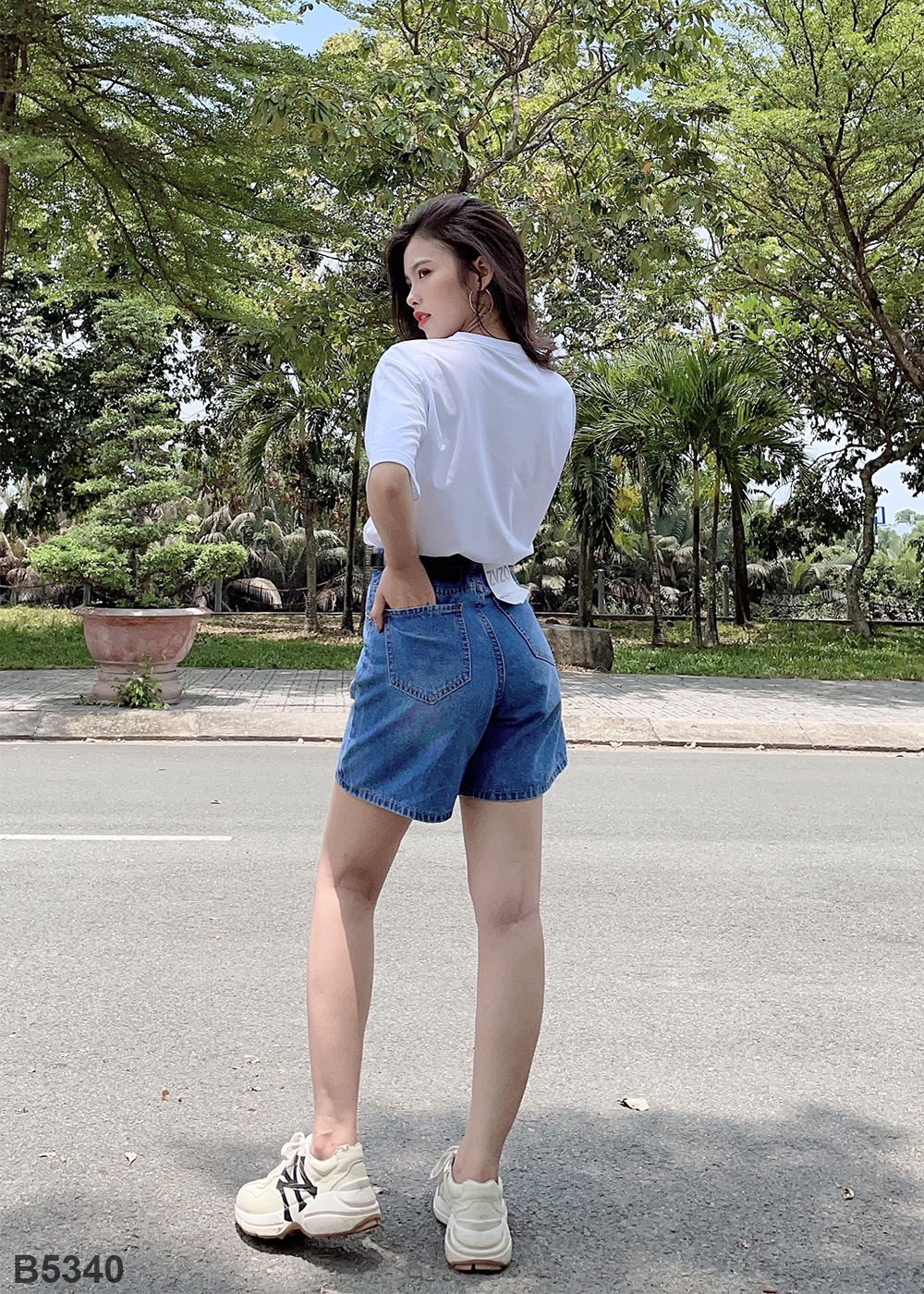 Quần jean ngố rách xanh B5340