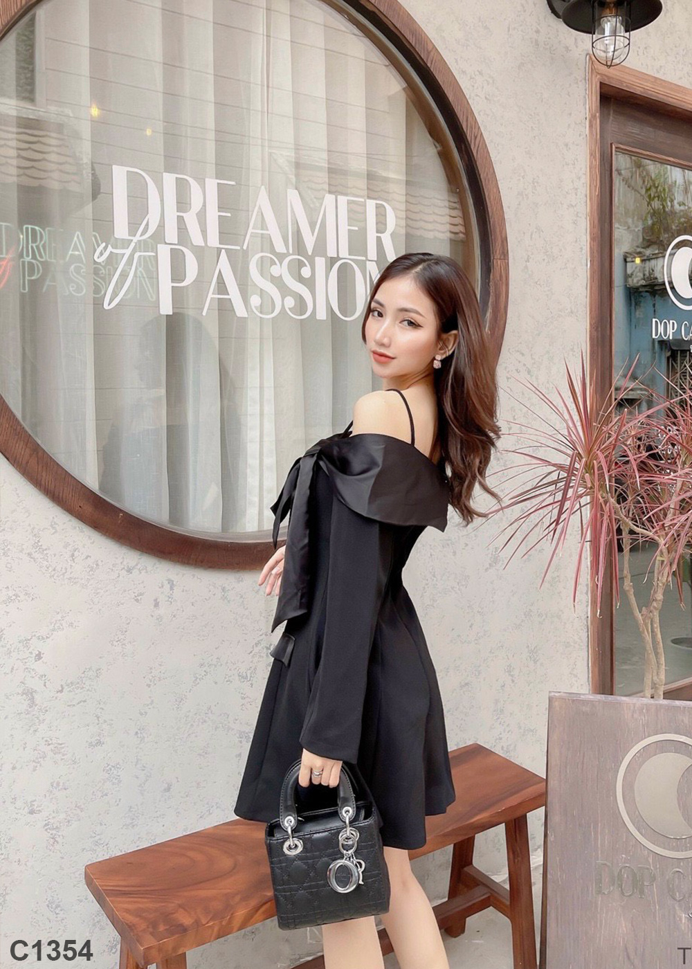Đầm cột nơ voan đen C1354