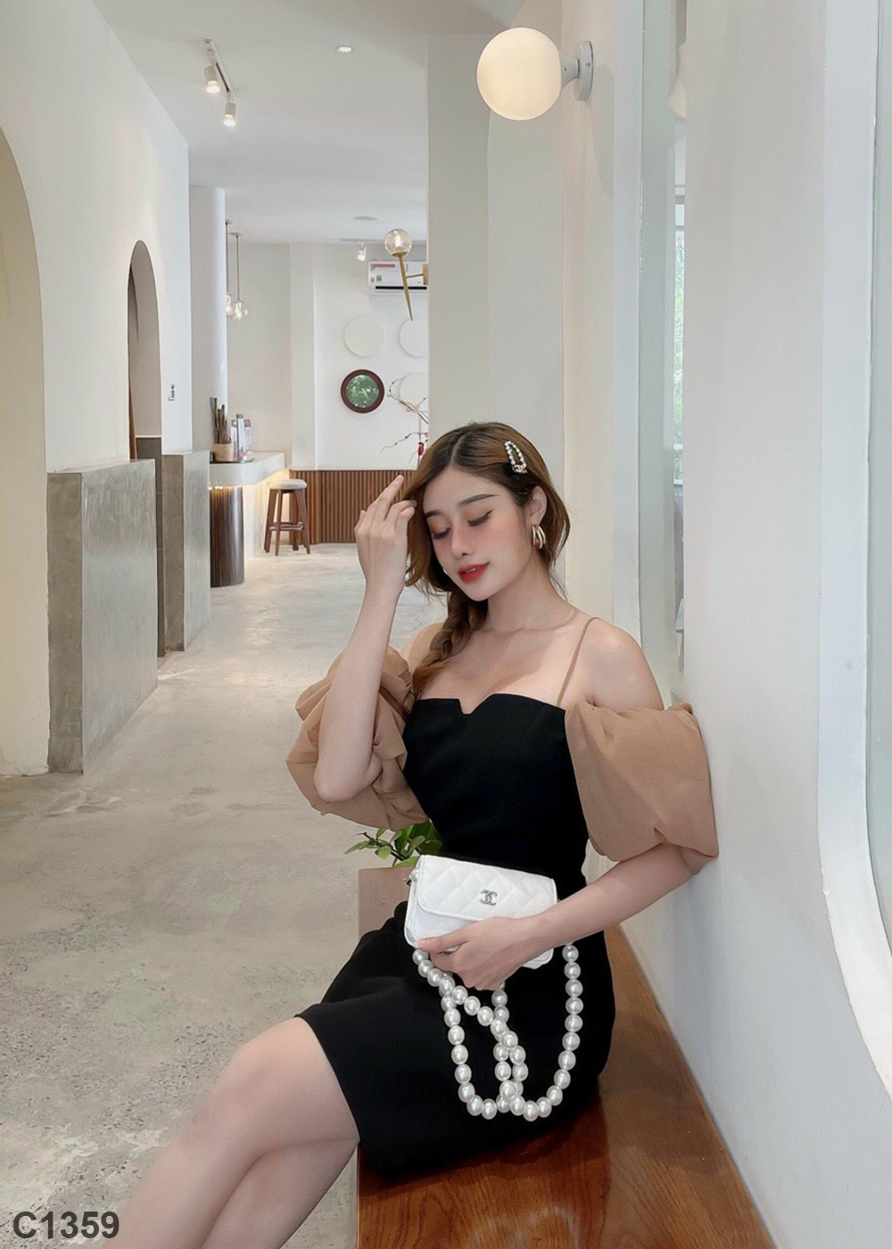 Đầm tay phồng đen C1359