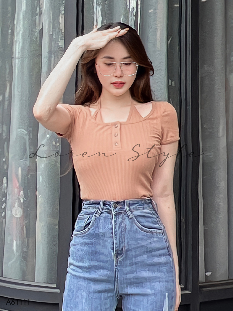 Áo kiểu nữ LOREN yếm cổ A61111