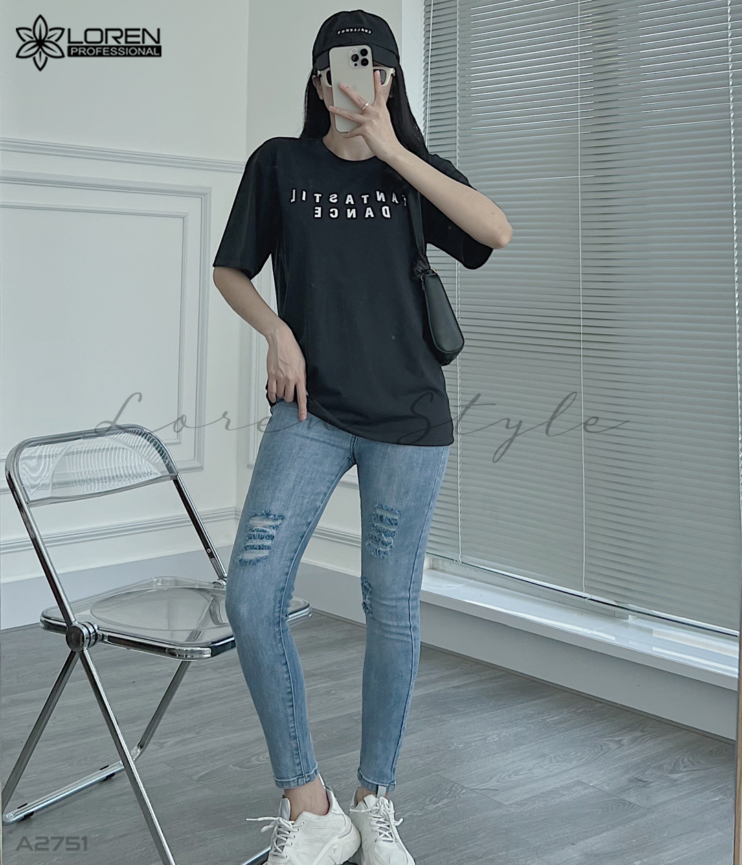 Áo thun nữ LOREN chữ in đen A2751