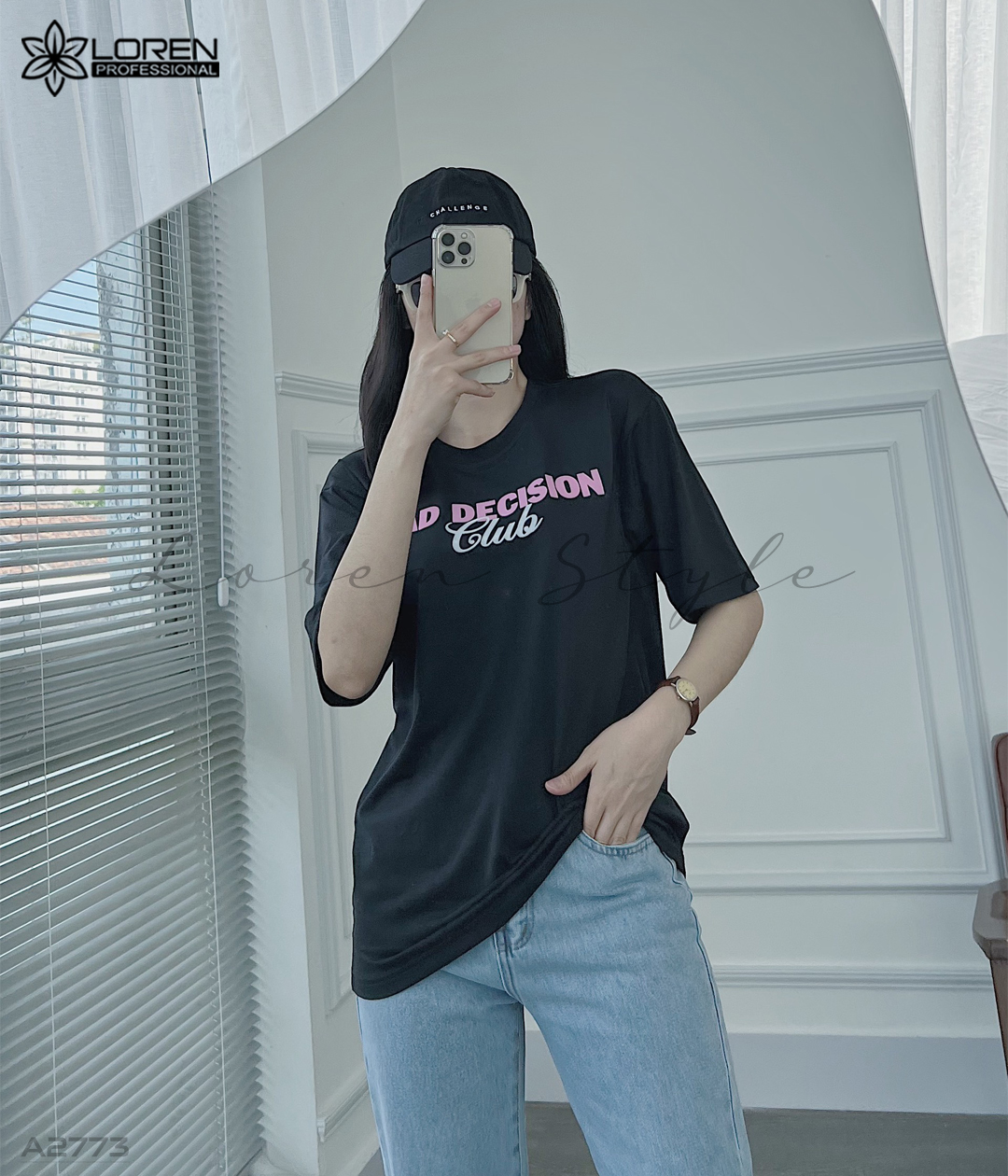 Áo thun nữ LOREN in chữ Bad Decision đen A2773