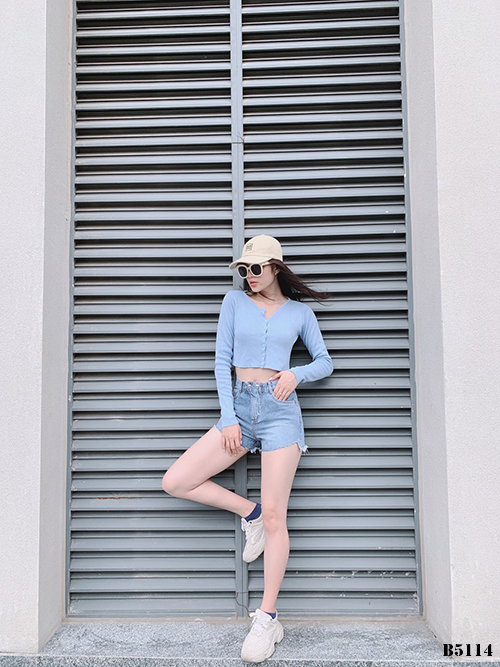 Quần jean short 2 nút tua xanh B5114