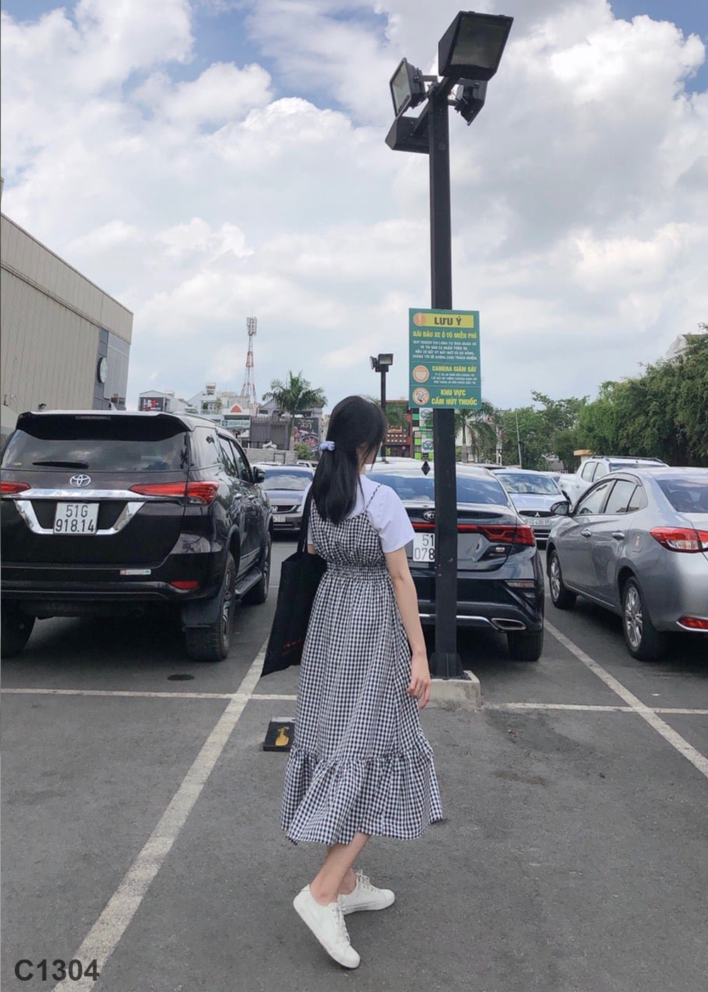 Đầm 2 dây Caro đen C1304