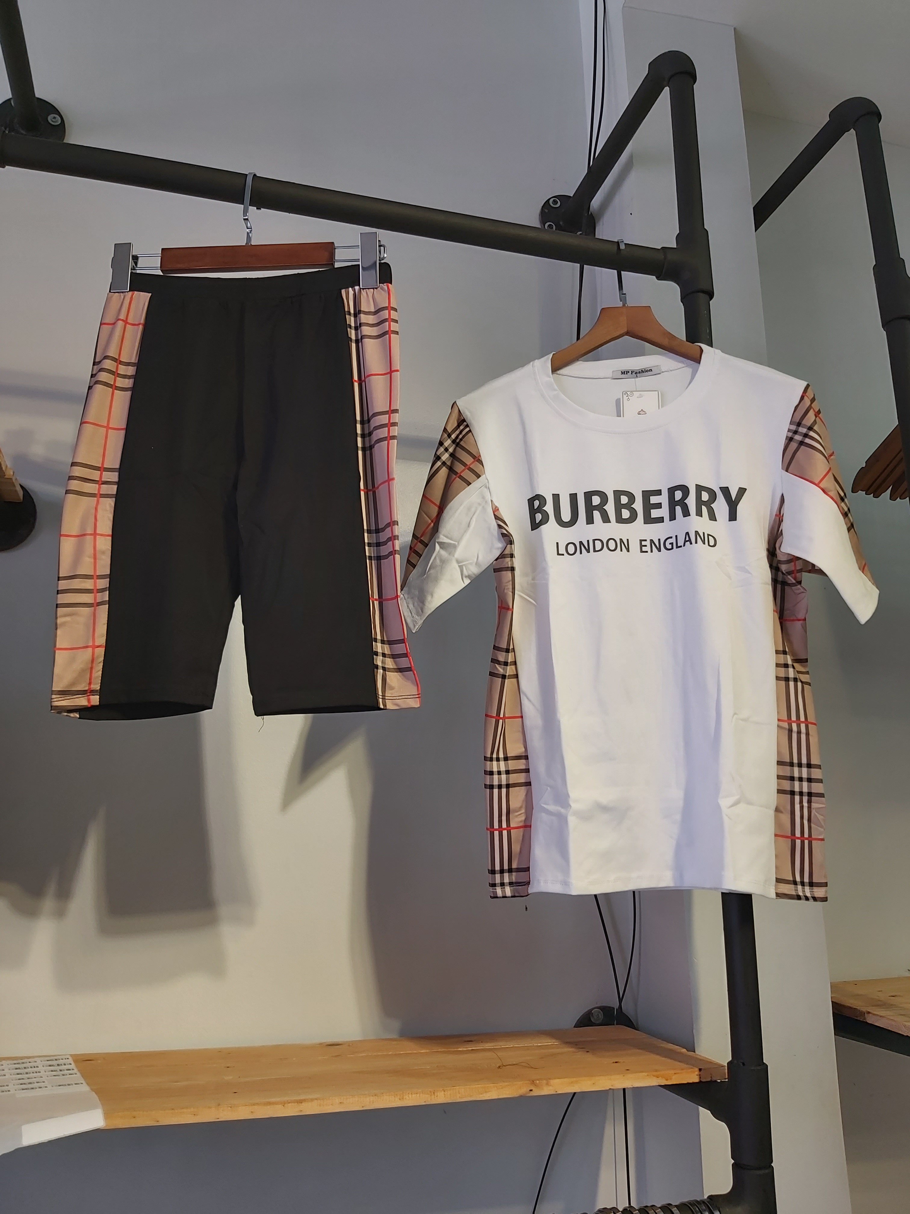 Sét thun nữ lửng burberry trắng A9041