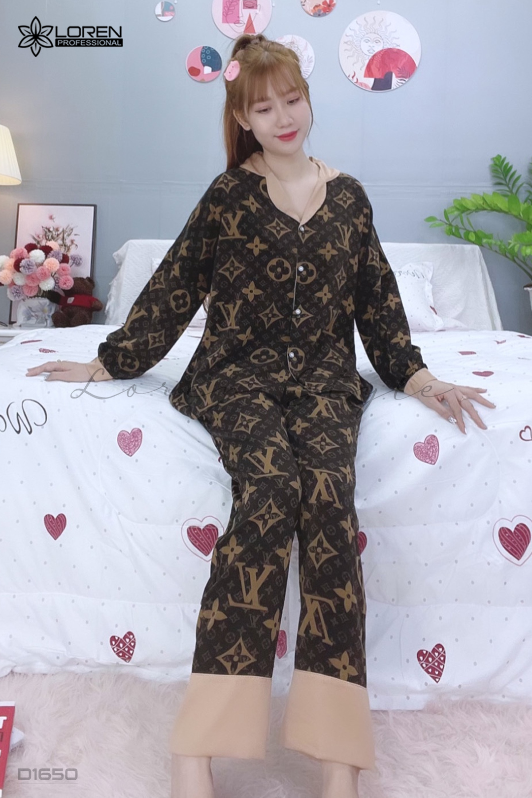 Đồ ngủ pijama dài phối cổ bèo nâu D1650